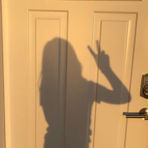 Meet your Posher, Ella